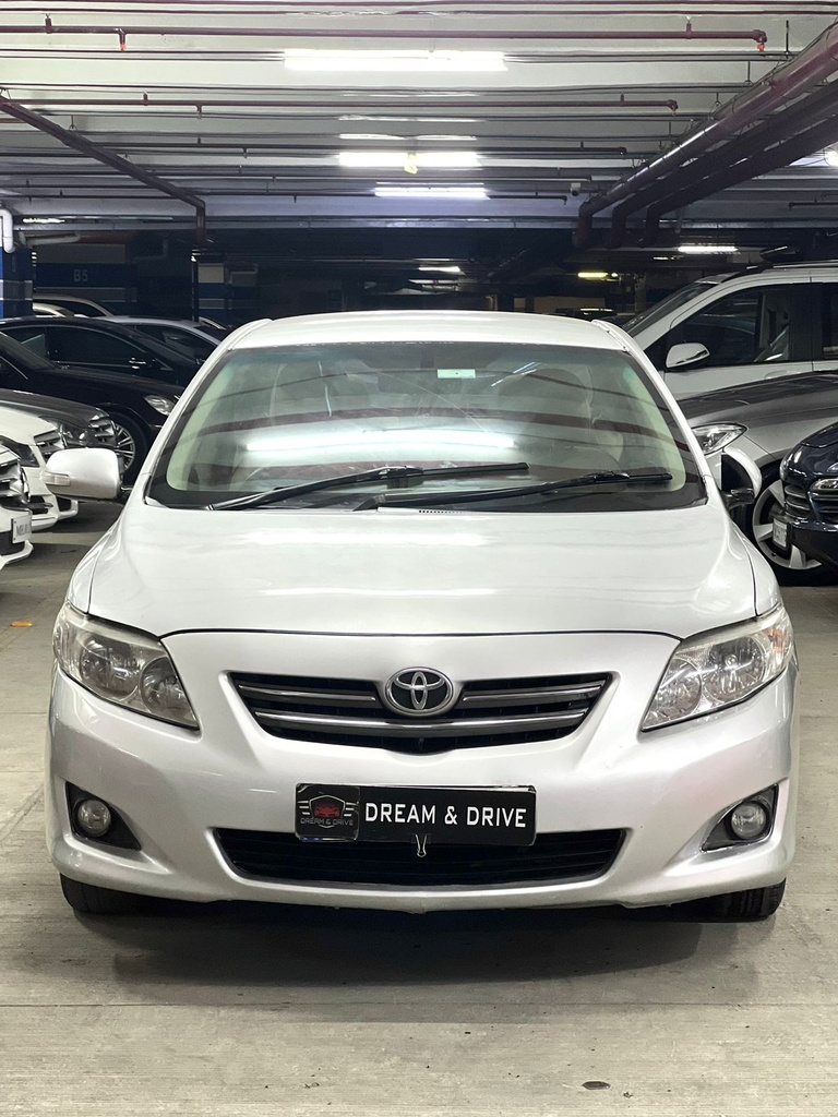 Toyota Corolla Altis G Petrol+Cng (2010)